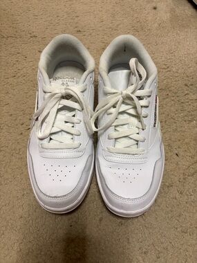 Reebok White Low-Top Leather Sneakers men 8.5 size / womens 10